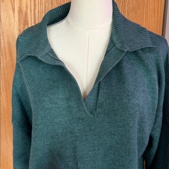 NWOT a new day 2 pc lounge set. Size Large - Picture 3 of 7